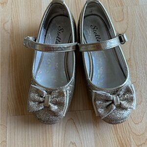 Stellah Glittery Gold Kids Dress Shoes